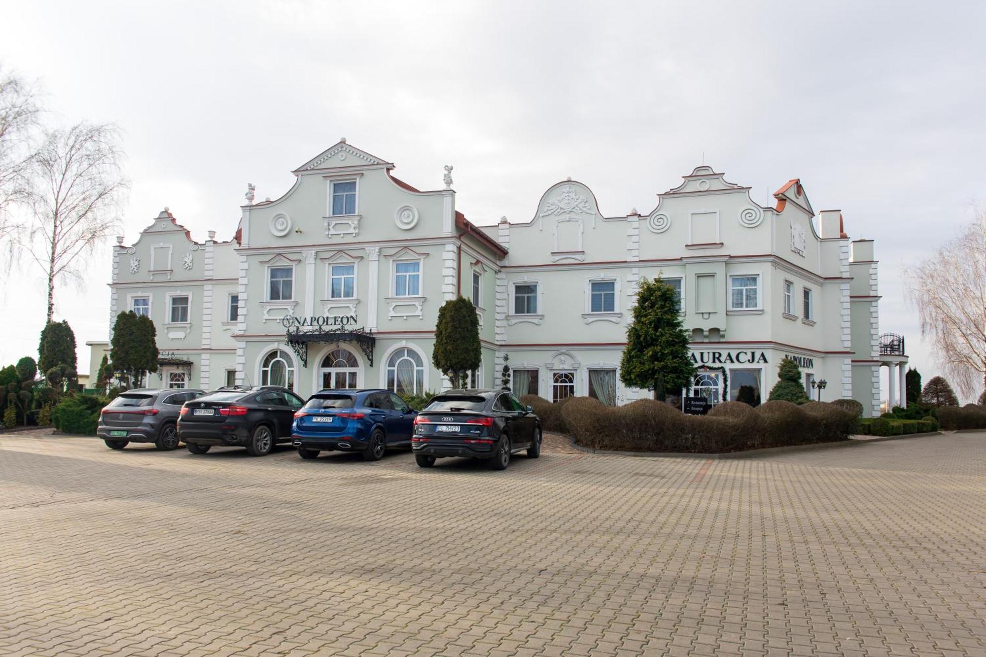 Hotel Napoleon Wroblew  Eksteriør billede